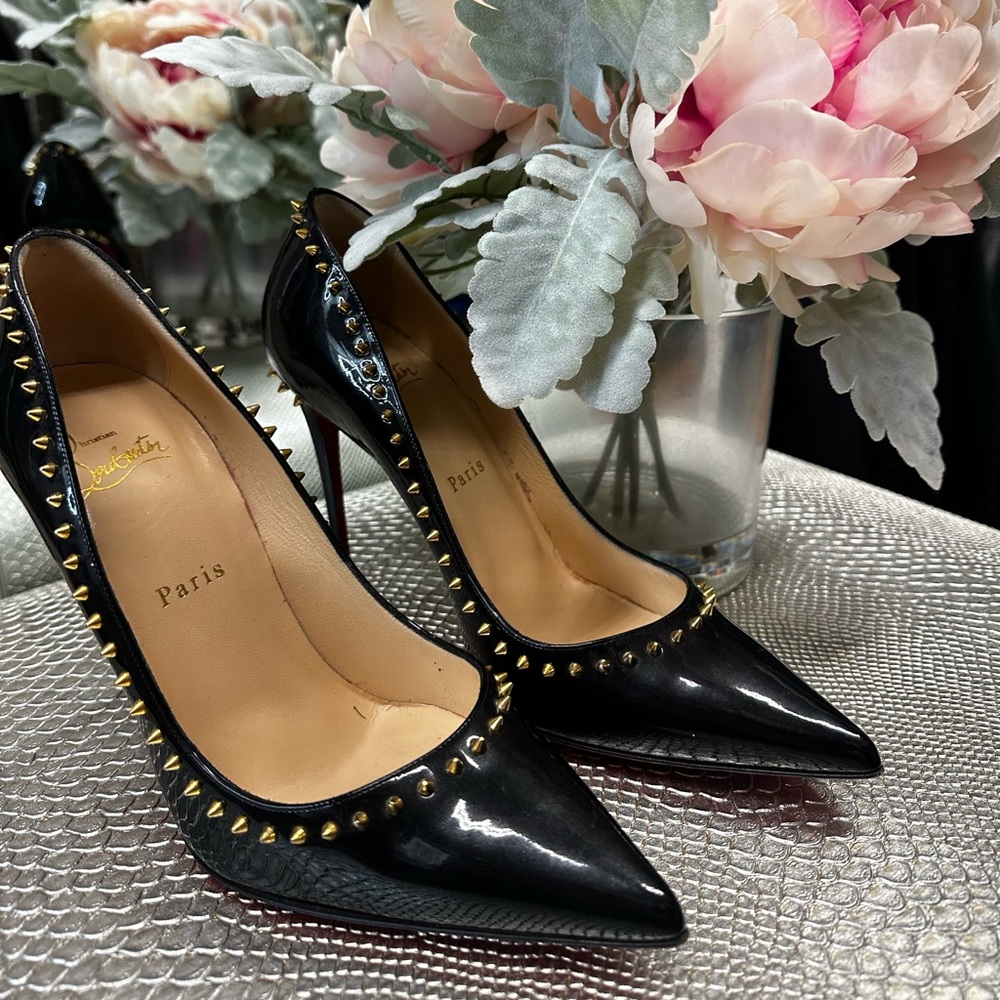 CHRISTIAN LOUBOUTIN SO KATE!